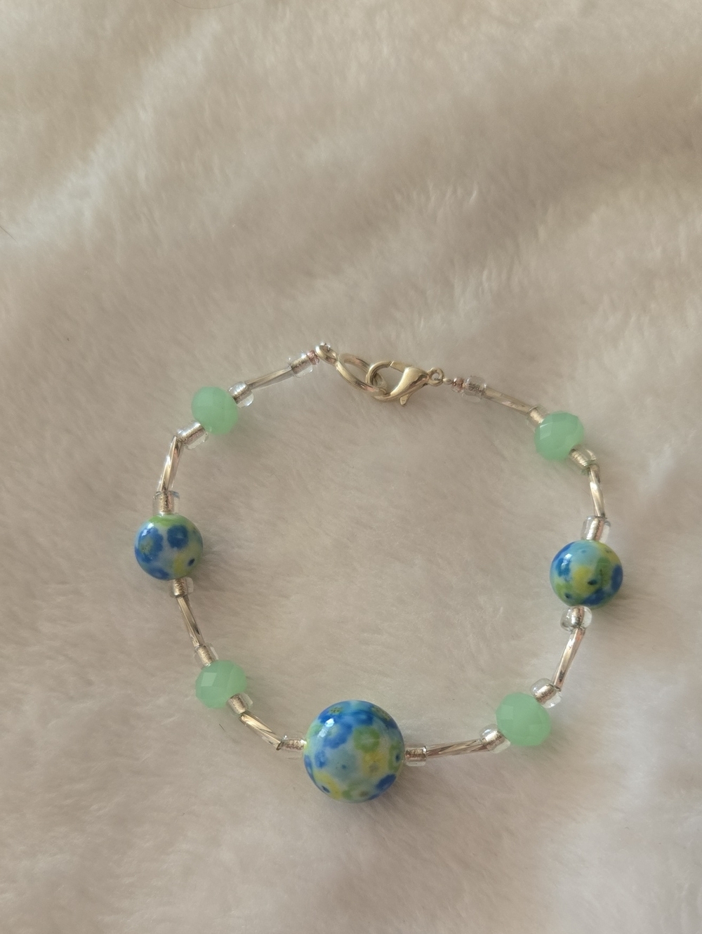 Source Unknown Blue-Green Beaded Women's Bracelet